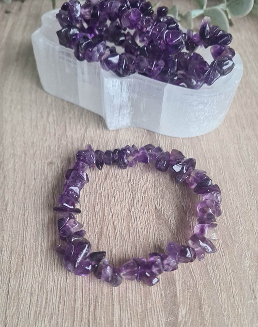 Amethyst Chip Bracelet – Natural Crystal Bracelet for Calm, Protection & Intuition