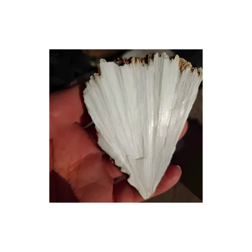 Scolecite Raw Stone – High Vibration Crystal for Inner Peace & Spiritual Awakening