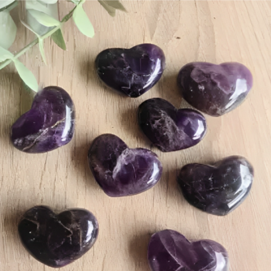 Chevron Amethyst Small Hearts – Pocket Crystals for Intuition, Calm & Protection