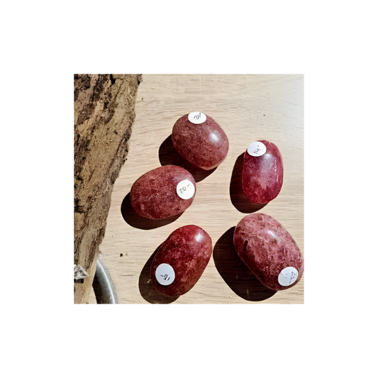 STRAWBERRY QUARTZ PALMS