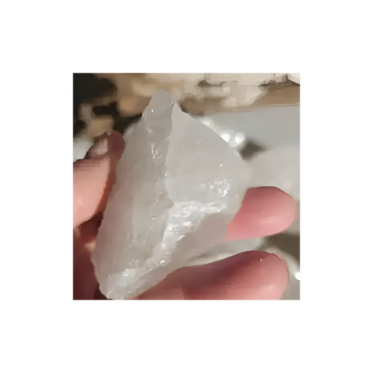 CLEAR QUARTZ RAW- MEDIUM