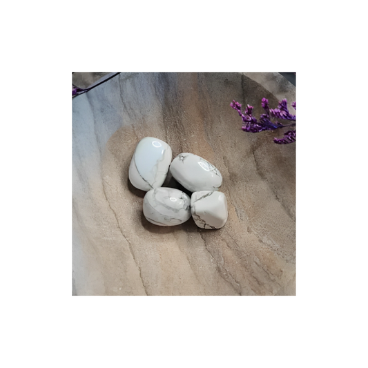 WHITE HOWLITE TUMBLED