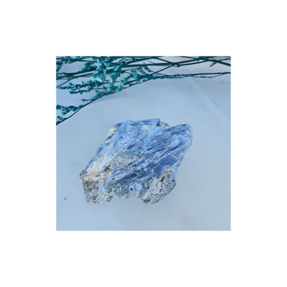 Kyanite Rough Chunk – High Vibration Crystal for Energy Alignment & Chakra Clearing