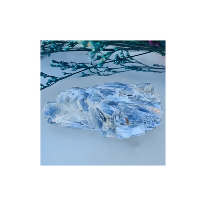 Kyanite Rough Chunk – High Vibration Crystal for Energy Alignment & Chakra Clearing