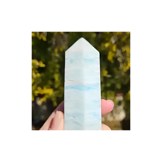 Caribbean Calcite Point – Calming Crystal for Emotional Healing & Clarity
