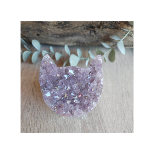 Amethyst Cluster Cat Carving – Crystal Cat for Protection, Intuition & Spiritual Energy