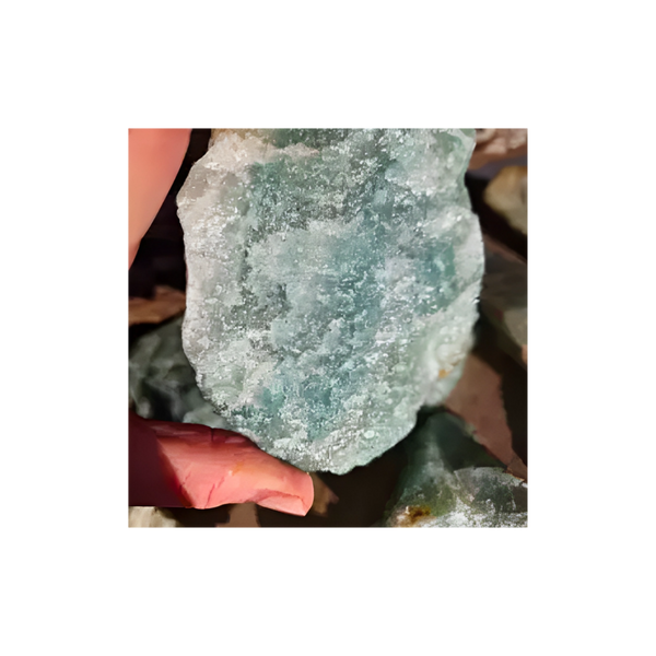 GREEN AVENTURINE NATURAL CHUNKS