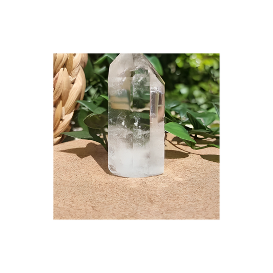 CLEAR QUARTZ POINT 1